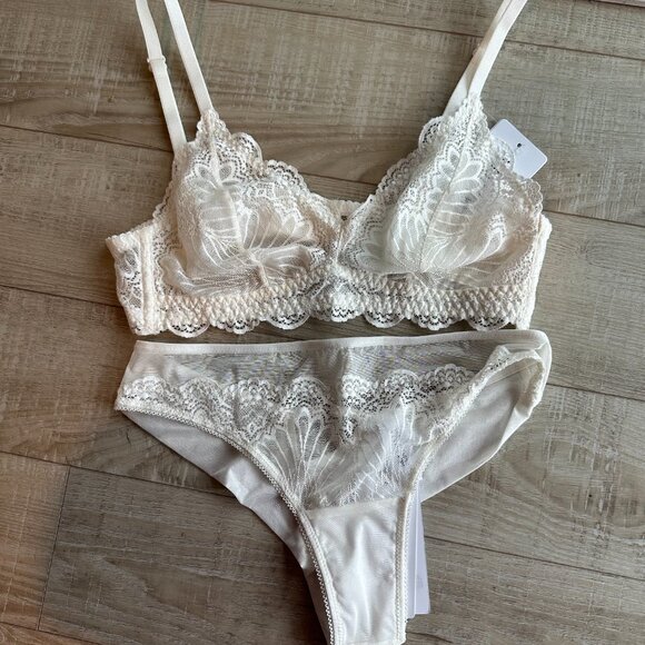 Soft cup bralette MARY 34A + panties thong - Picture 2 of 10